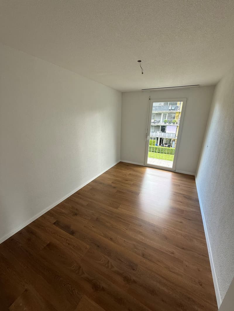 Appartement lumineux 5 pièces avec grand balcon à Winterthur-Wülflingen (6)