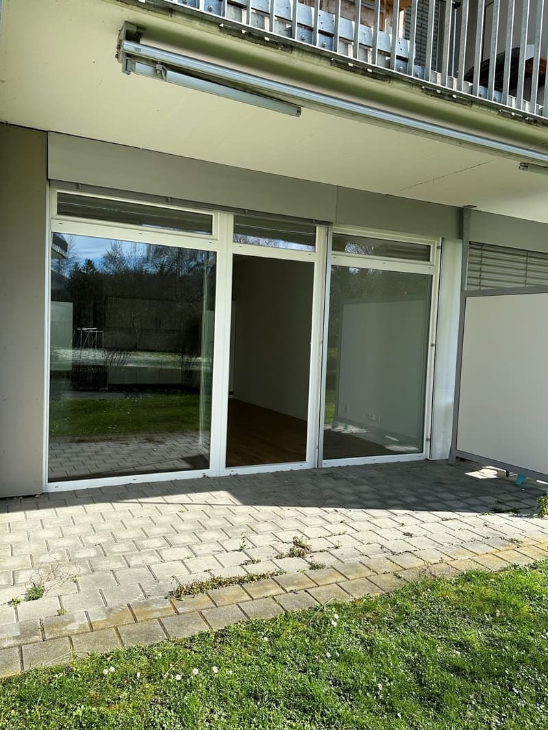 Modern 1-room apartments with seating area in Winterthur (6)