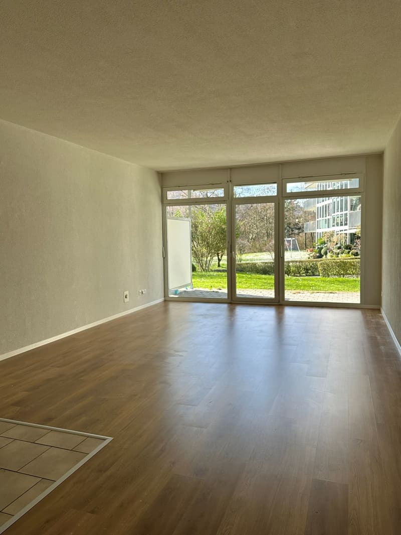 Modern 1-room apartments with seating area in Winterthur (5)