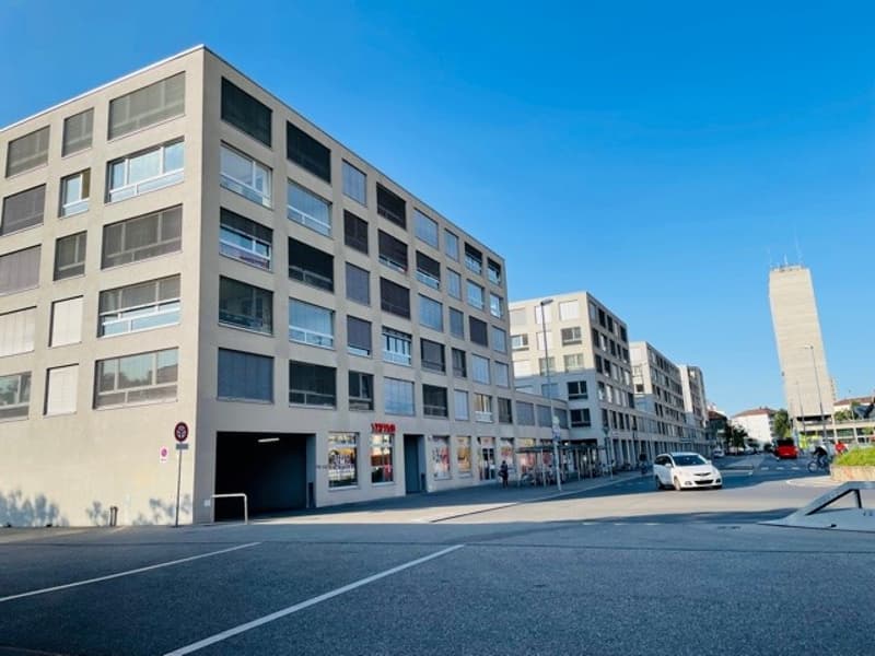 Surface commerciale attractive au cœur de Biel (1)