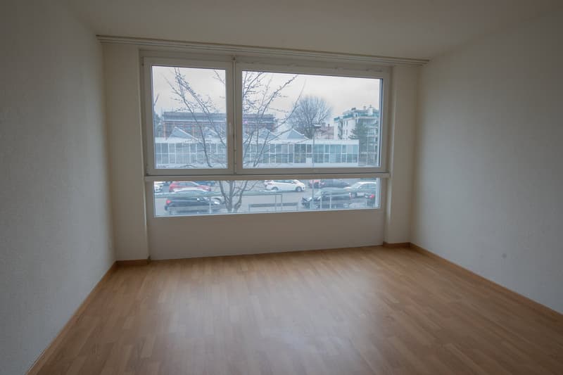 Appartamento luminoso 4.5 locali al 5° piano a Biel/Bienne – disponibile immediatamente (9)