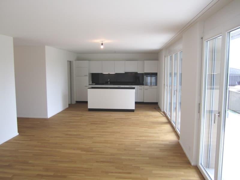 Bright 4.5-room apartment with large balcony in Sarmenstorf (3)