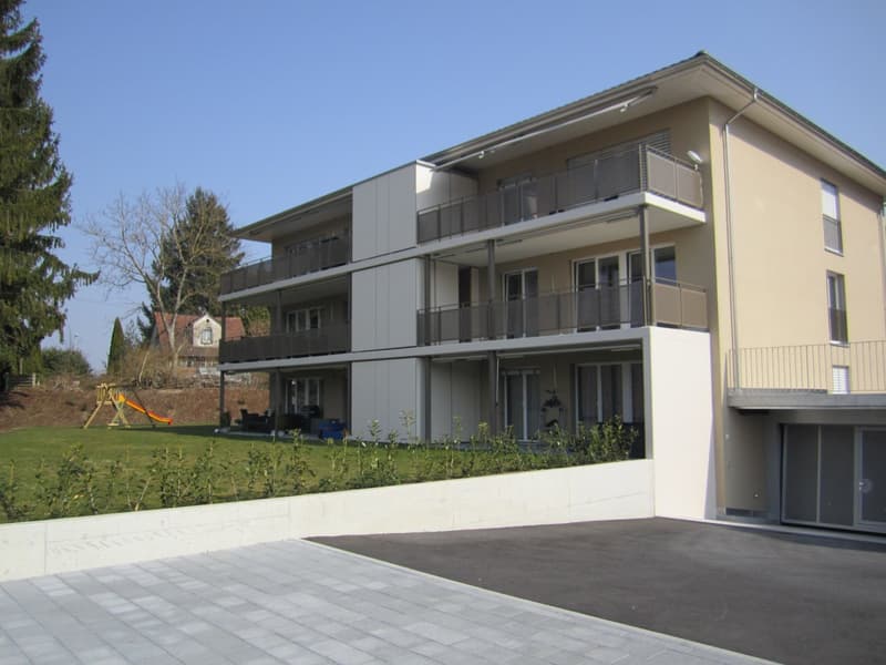 Bright 4.5-room apartment with large balcony in Sarmenstorf (1)