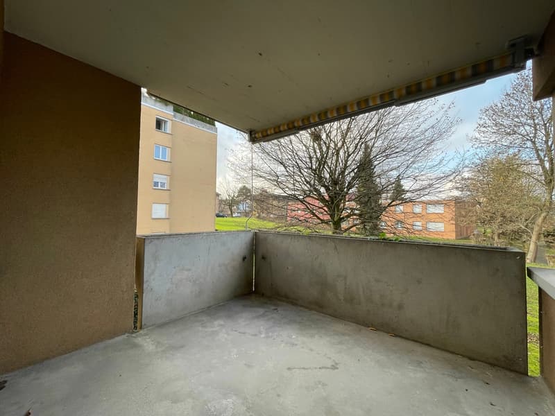 Appartamento luminoso 3.5 locali con balcone a Dübendorf (10)