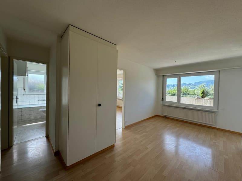 Charming 4.5-room attic apartment in Oetwil an der Limmat (4)