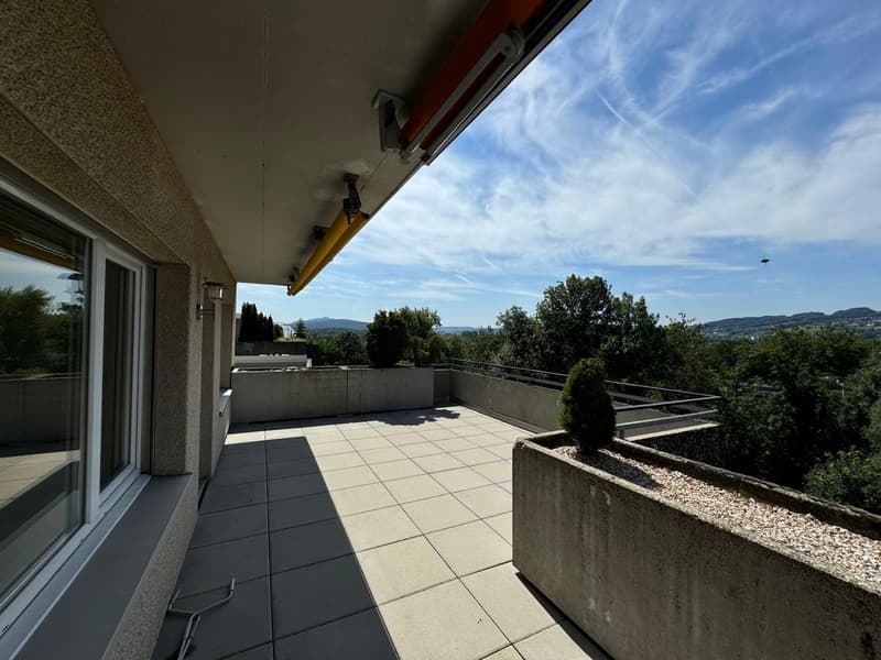Charming 4.5-room attic apartment in Oetwil an der Limmat (14)