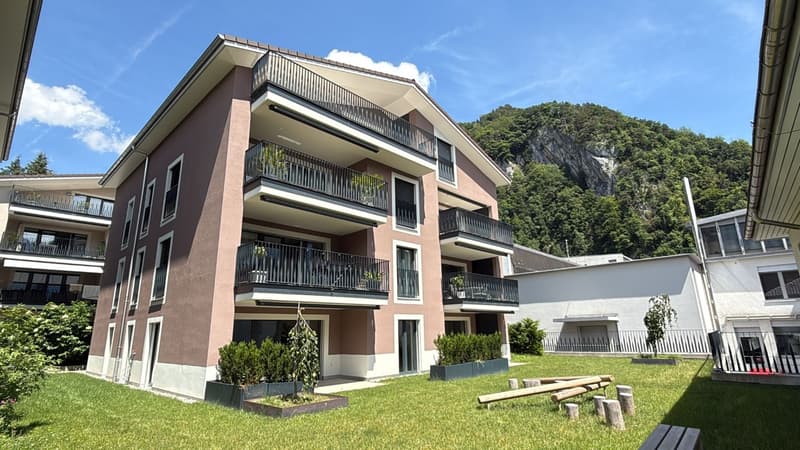 Bright, new luxurious 2½ room apartment (H2) on the ground floor with large seating area (1)