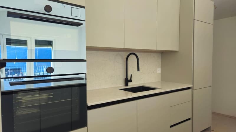 Bright, new luxurious 2½ room apartment (H2) on the ground floor with large seating area (9)
