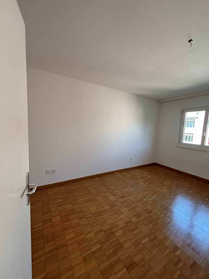 Temporarily until 31.8.2027 Living in lively Kreis 3 (6)