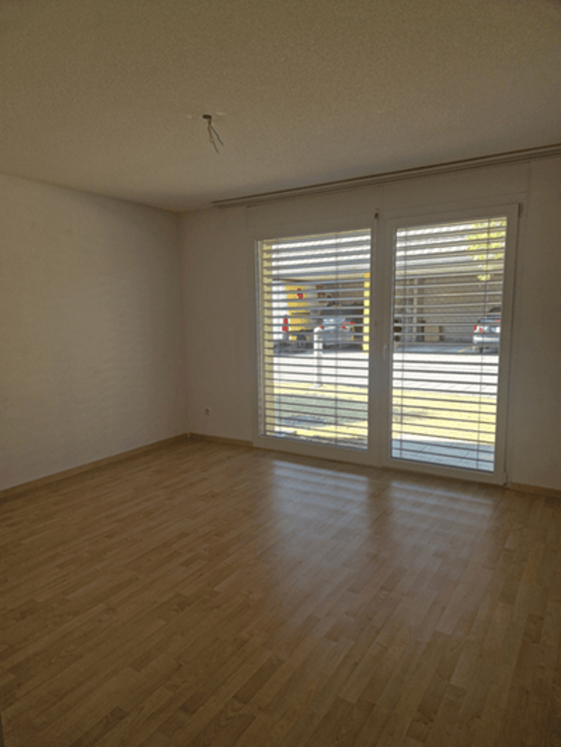 Helle 4.5-Zimmer-Wohnung mit Sitzplatz im EG (6)