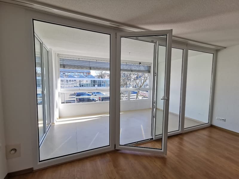 Bright 2.5-room apartment in Biel – Modern and centrally located (5)