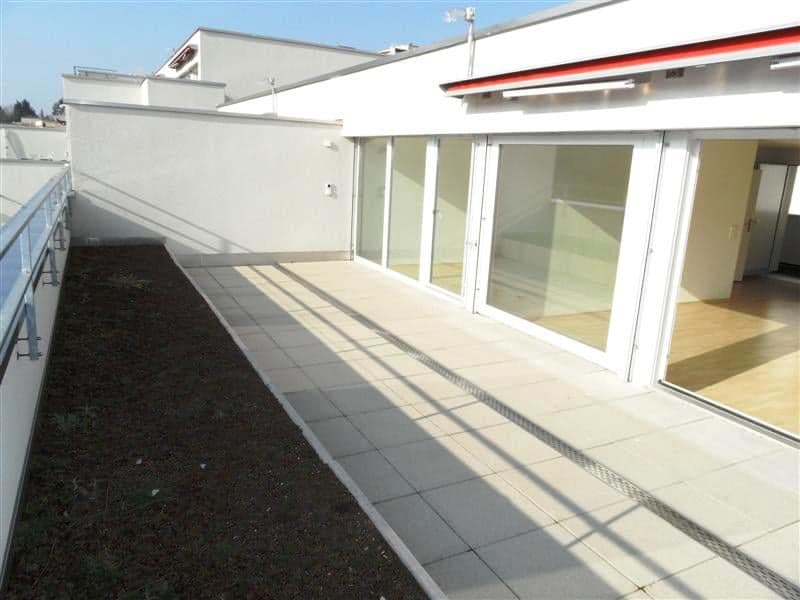 Charmante 2.5-Zimmer-Terrassenwohnung im 6. OG mit Bergblick in Winterthur (1)