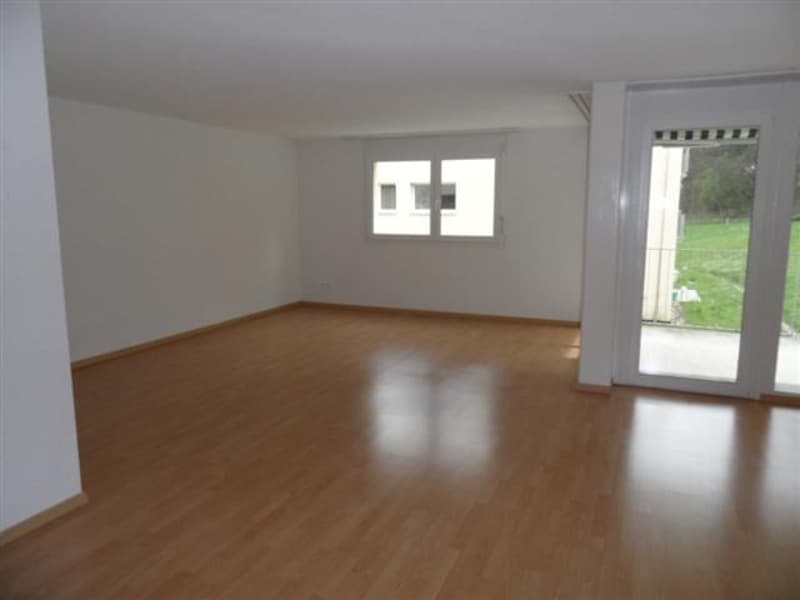 Helle 3.5-Zimmer-Wohnung mit Balkon in Wetzikon (2)