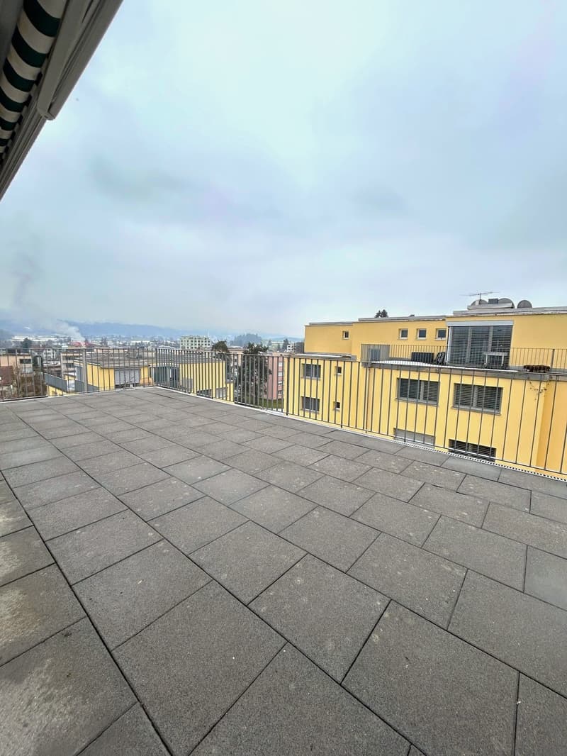 3.5-Zimmer-Atticka Wohnung mit wunderschönem Blick auf Wetzikon (12)