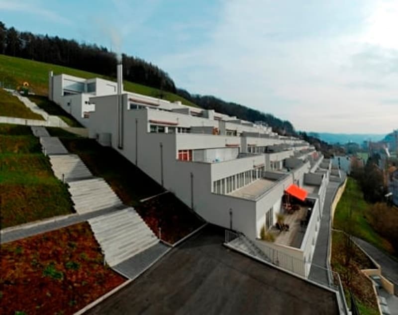 Helle 3.5-Zimmer-Terrassenwohnung im 6. OG mit traumhafter Aussicht in Winterthur (1)