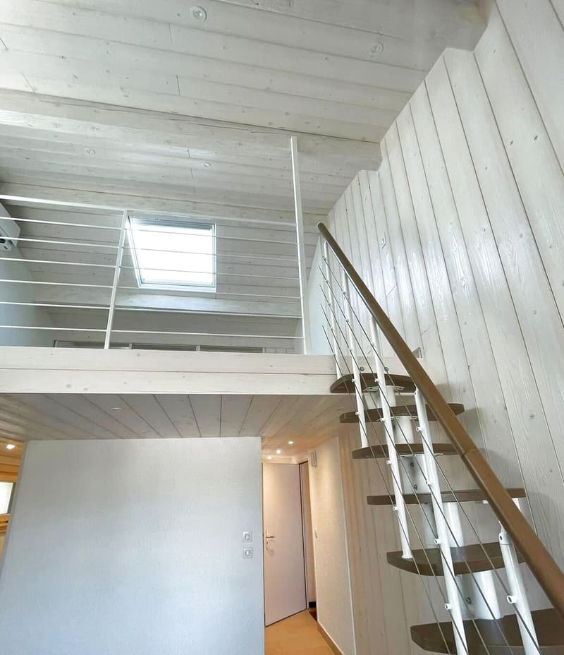 Renovated duplex on the top floor in Port Ripaille (6)