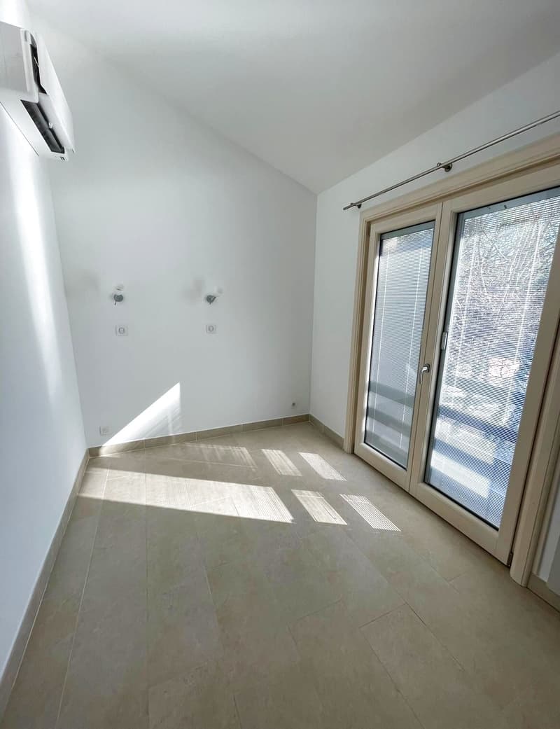 Renovated duplex on the top floor in Port Ripaille (10)