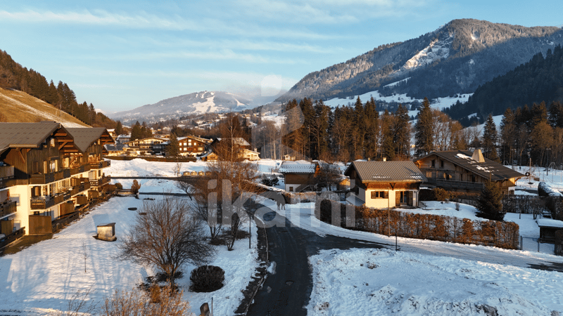 Buildable land in Praz-sur-Arly 855 m² for your chalet or real estate project, rare location (2)