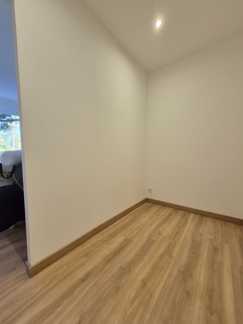 T2 fully renovated with pool and tennis (13)