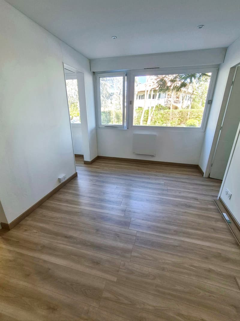 T2 fully renovated with pool and tennis (8)