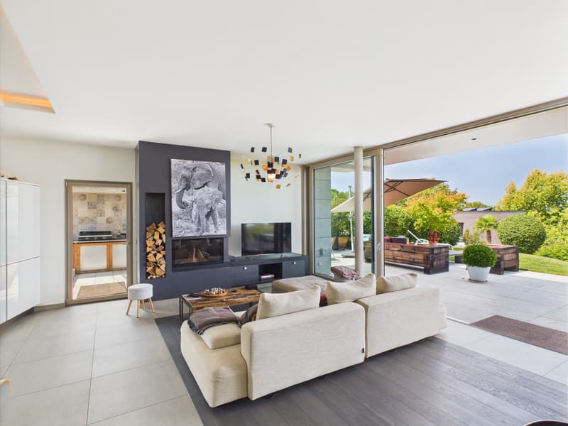 Sumptuous villa with lake view (7)