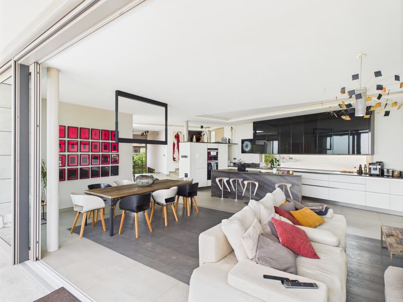 Sumptuous villa with lake view (6)
