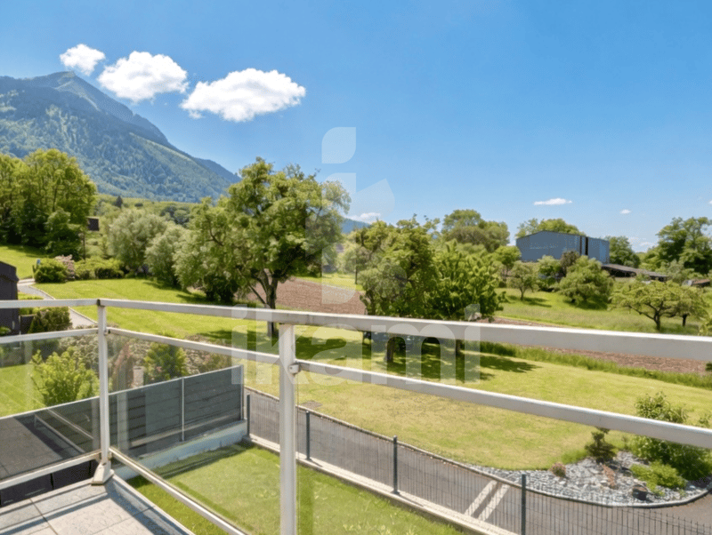 Family house 165 m², 10 minutes from Geneva, independent suite, closed garden, Archamps (3)