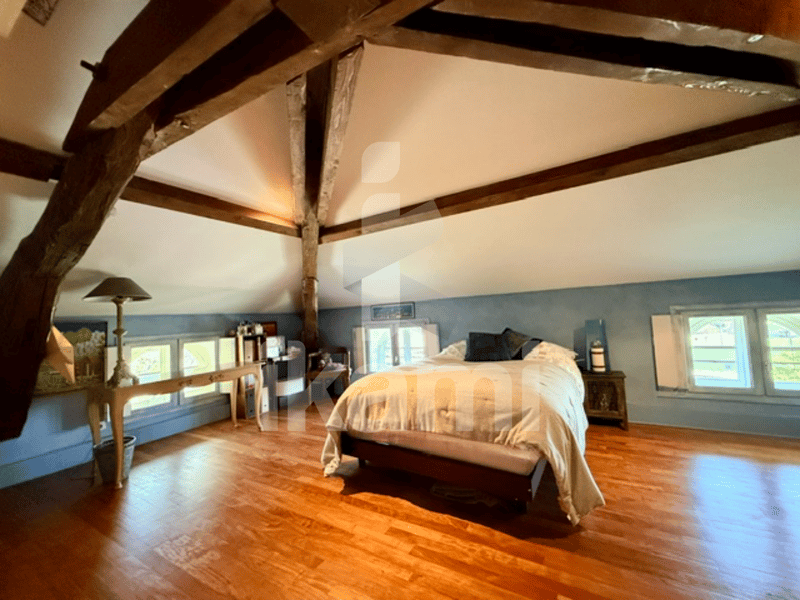 Character Property - T10 - 1,700m² Park (8)