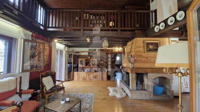 FAVERGES - Family house 284 m², including 195 m² living space, with 2,015 m² land (9)