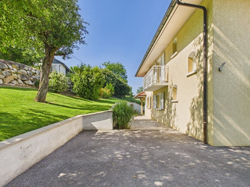 CRANVES-SALES Villa with panoramic view (6)