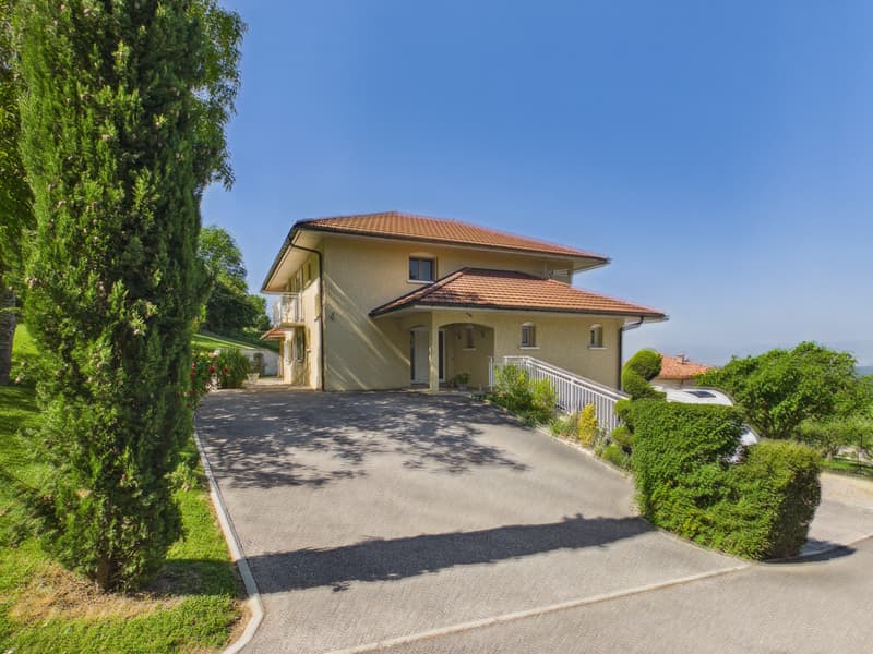 CRANVES-SALES Villa with panoramic view (4)
