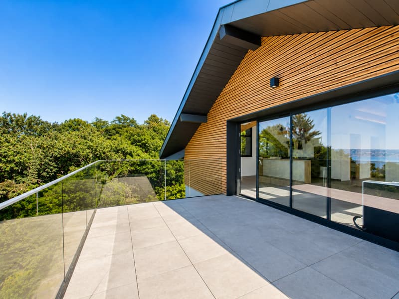 Exceptional attic with panoramic view of Lake Geneva (1)
