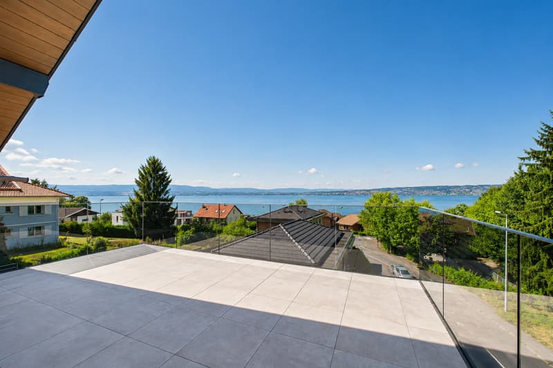 Exceptional attic with panoramic view of Lake Geneva (2)