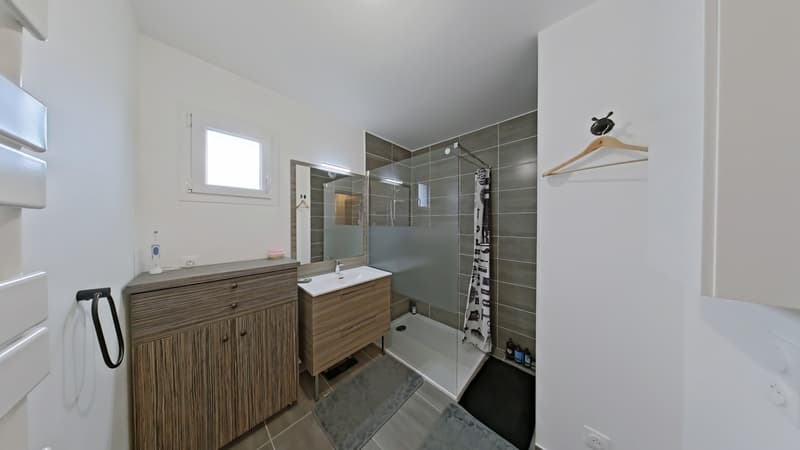 Recent T3 with terrace and Mont-Blanc view High standard and parking spaces ! (8)
