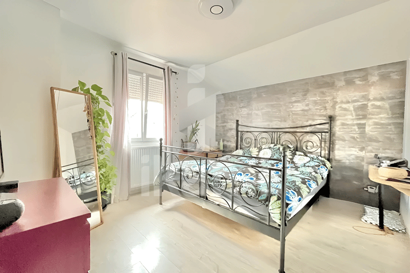 Bright apartment with terrace and garage, 15 minutes from Geneva (10)