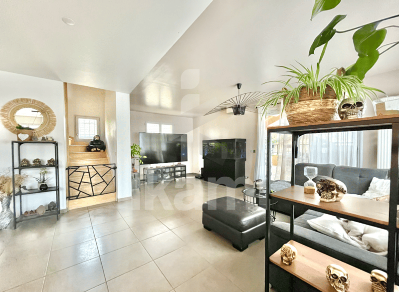 Bright apartment with terrace and garage, 15 minutes from Geneva (4)
