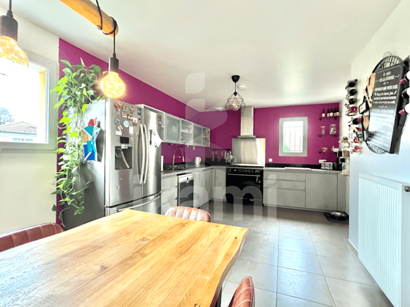 Bright apartment with terrace and garage, 15 minutes from Geneva (3)