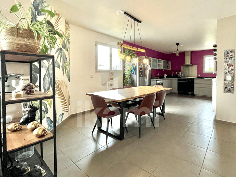 Bright apartment with terrace and garage, 15 minutes from Geneva (2)