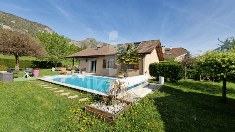DOUSSARD House 6 rooms Flat plot 1,064 m² (2)