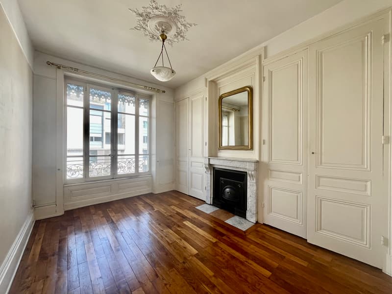 EXCLUSIVITY - T2 of 59.13m2 (Carrez law) - 3rd floor (1)