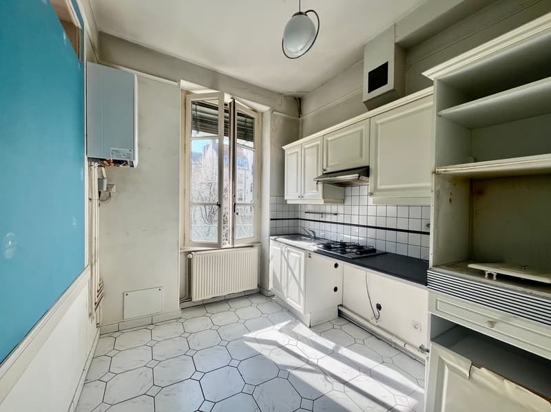 EXCLUSIVITY - T2 of 59.13m2 (Carrez law) - 3rd floor (6)