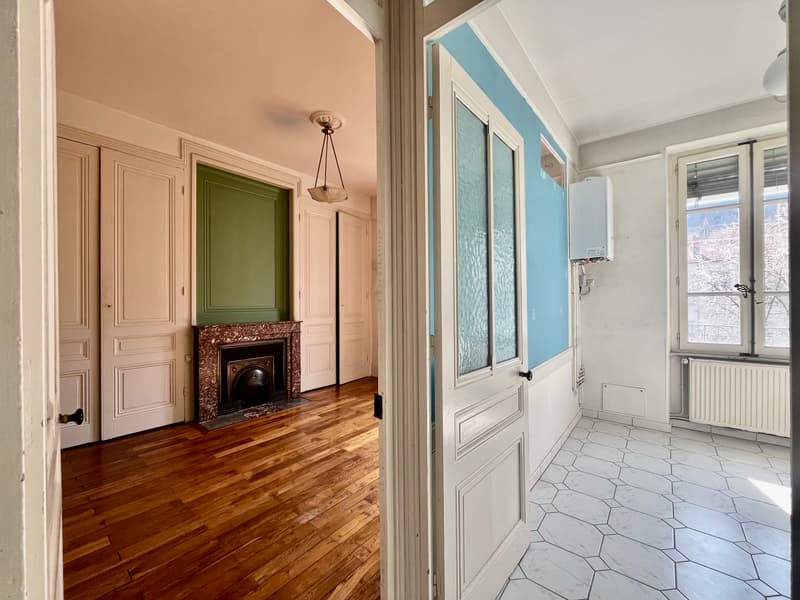 EXCLUSIVITY - T2 of 59.13m2 (Carrez law) - 3rd floor (5)