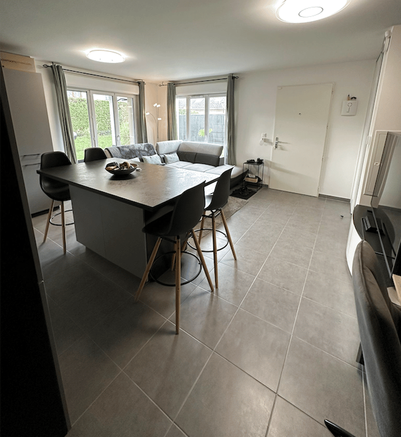 T2 Apartment with 103 m2 garden - Cranves Sales (10)