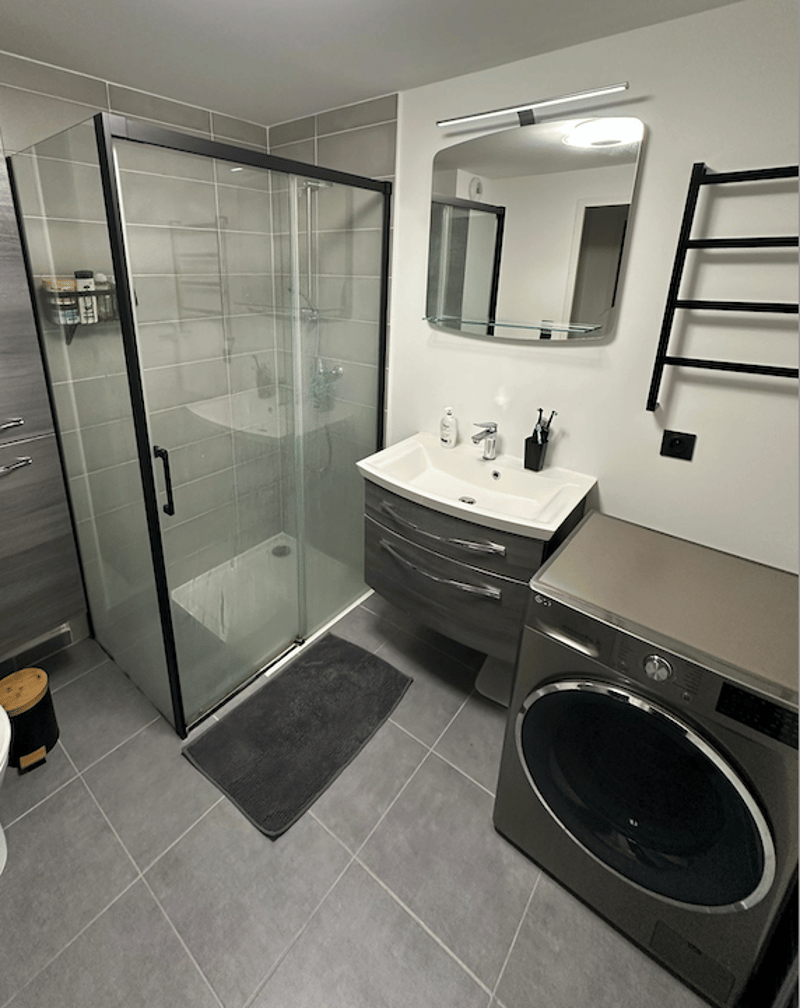 T2 Apartment with 103 m2 garden - Cranves Sales (7)