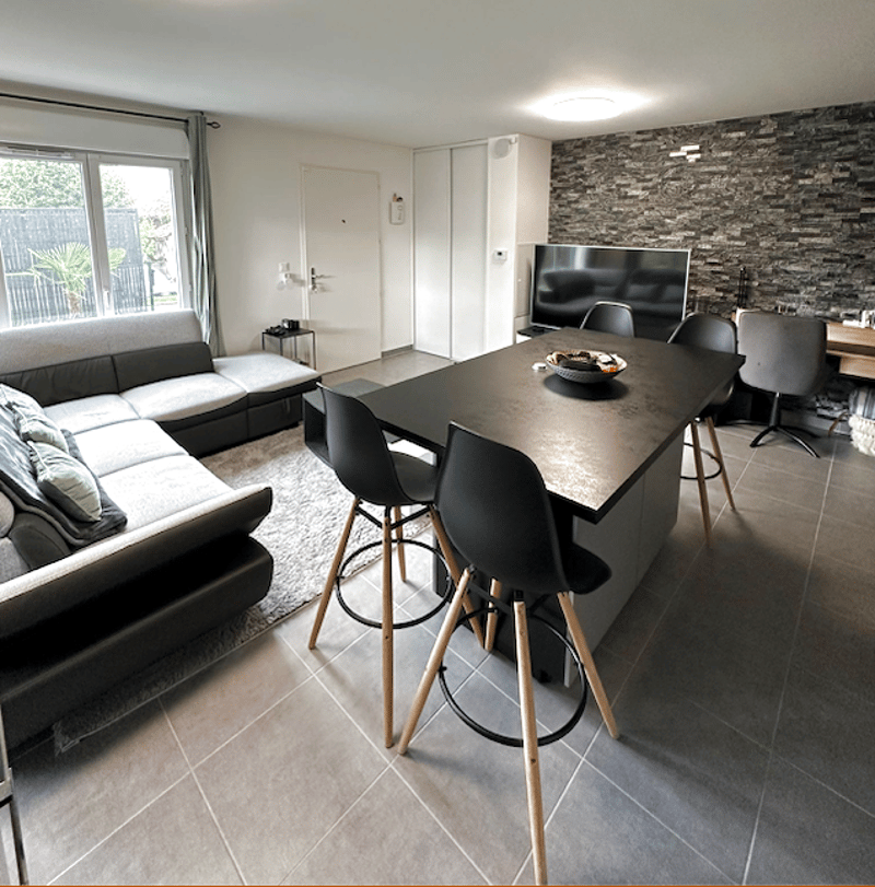 T2 Apartment with 103 m2 garden - Cranves Sales (9)