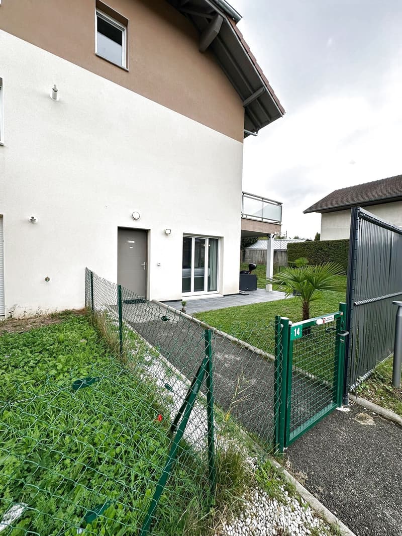 T2 Apartment with 103 m2 garden - Cranves Sales (12)