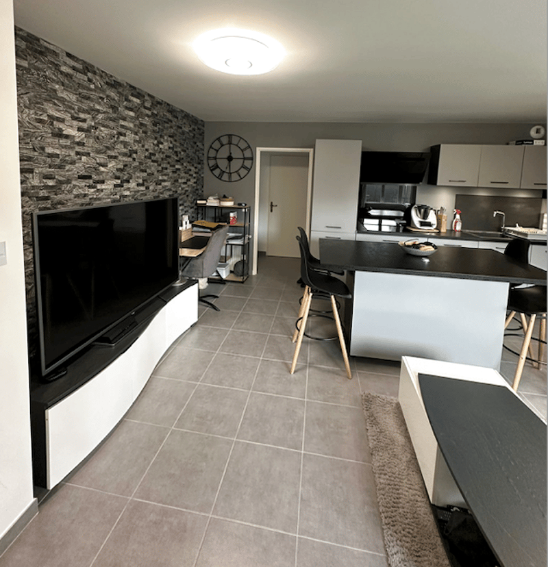 T2 Apartment with 103 m2 garden - Cranves Sales (11)