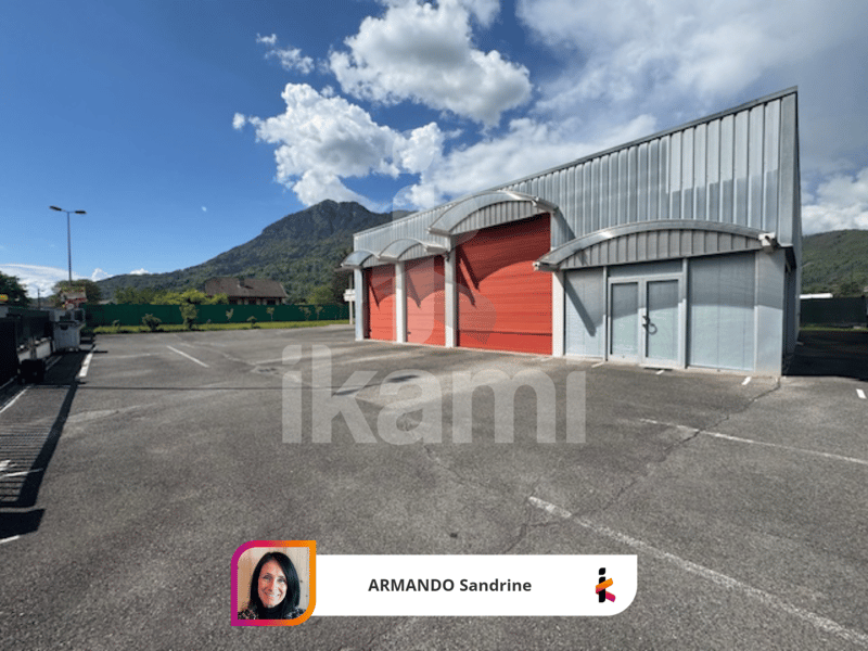 MARIGNIER HOUSE AND WAREHOUSE 557 M² (10)