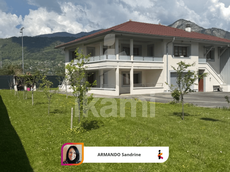 MARIGNIER HOUSE AND WAREHOUSE 557 M² (1)