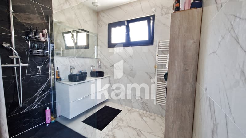 Lathuile, Maison 165 m² avec piscine à 1 km du lac d'Annecy Coup de coeur assuré (8)